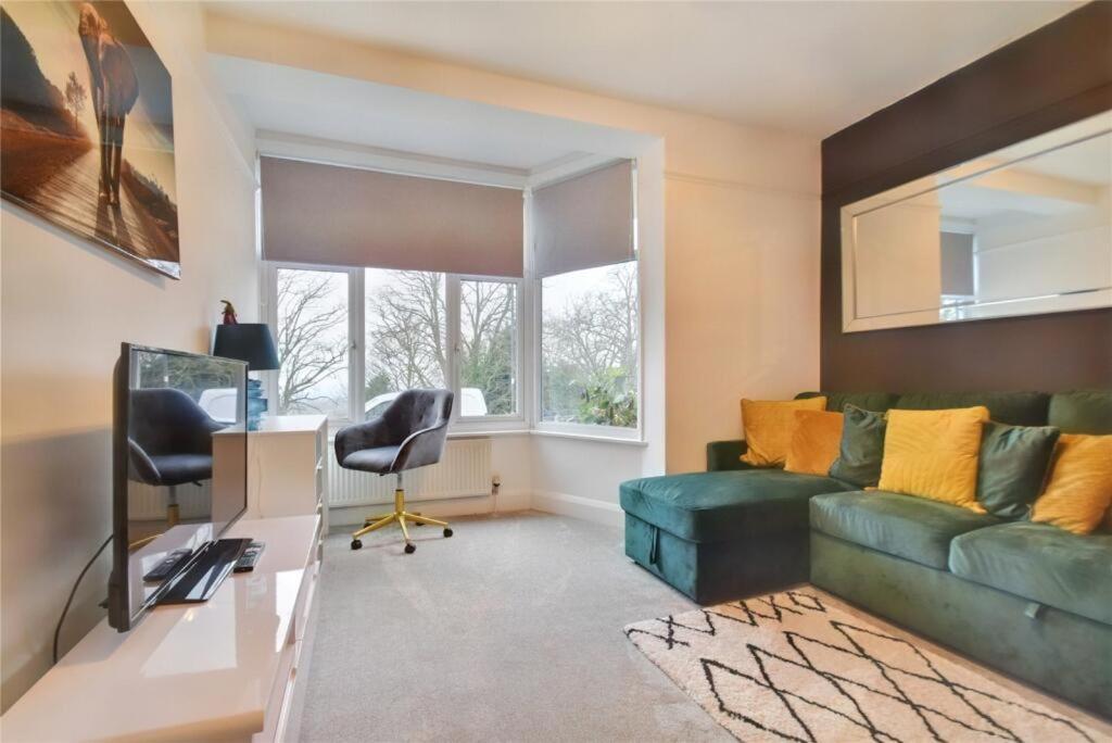 Kingsdown Apartment Great Malvern Esterno foto