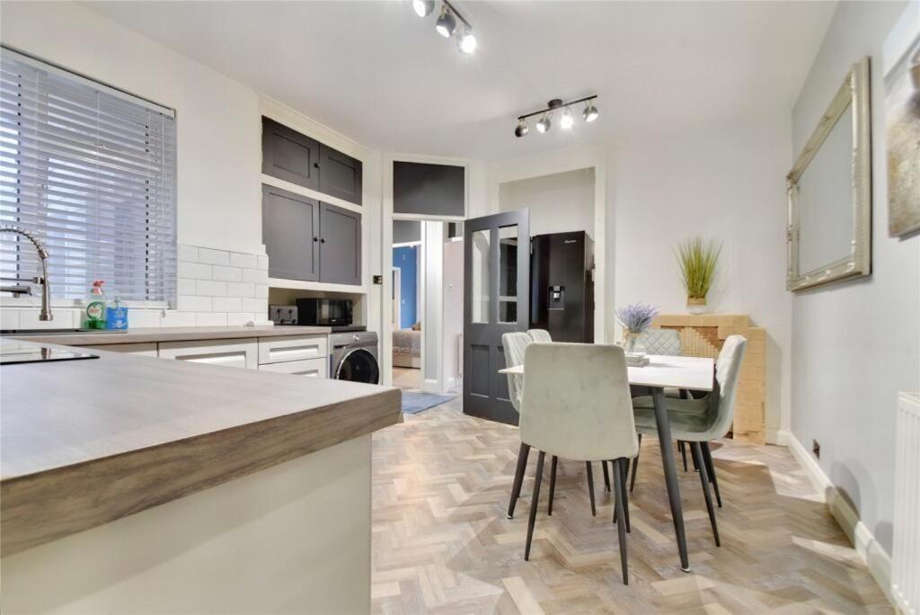 Kingsdown Apartment Great Malvern Esterno foto